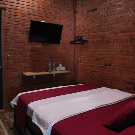 Apartamento Grha Pawitra Trowulan Exterior foto