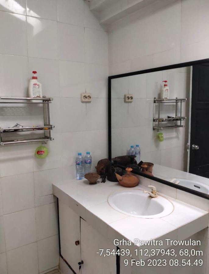 Apartamento Grha Pawitra Trowulan Exterior foto