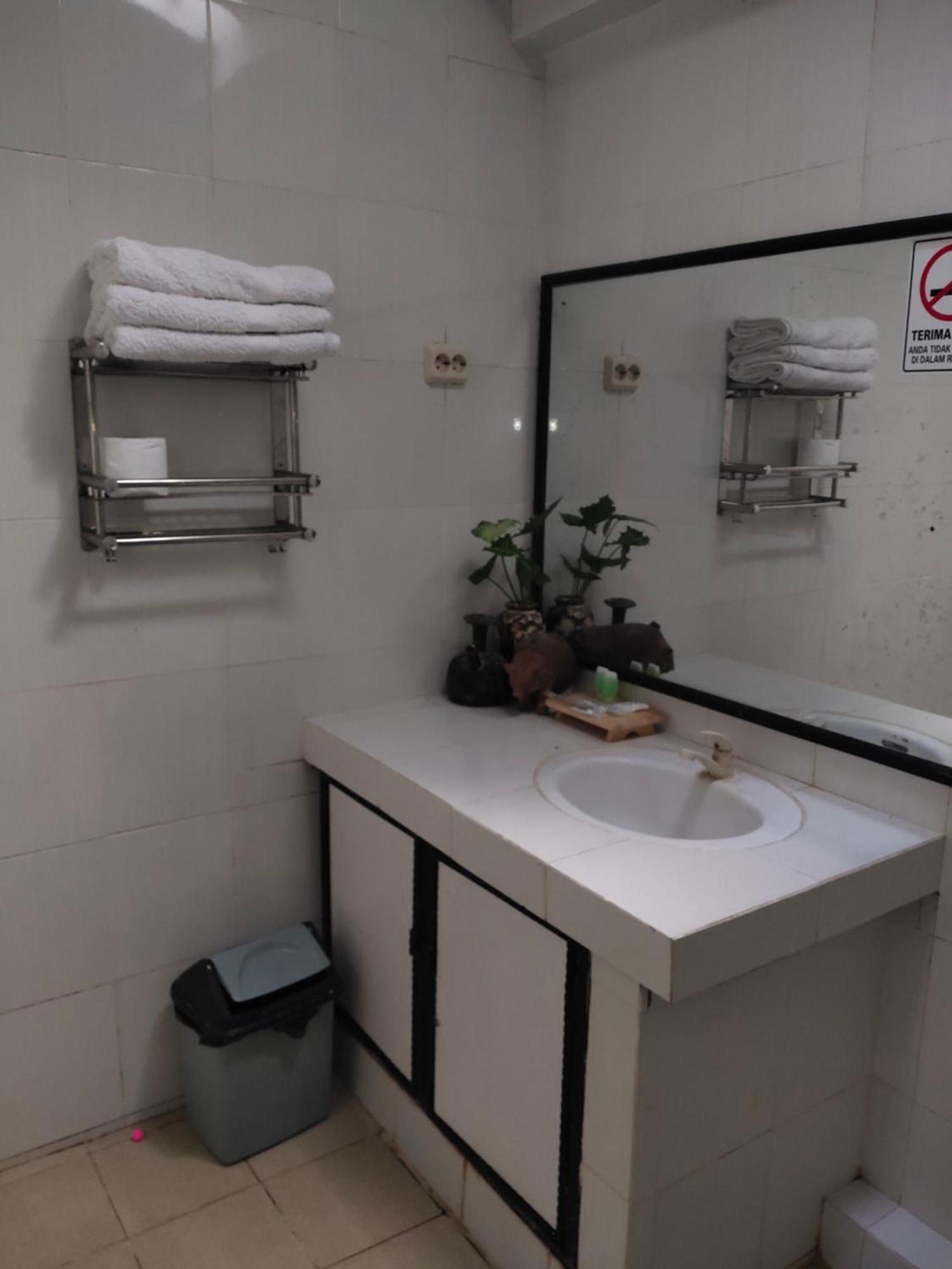 Apartamento Grha Pawitra Trowulan Exterior foto